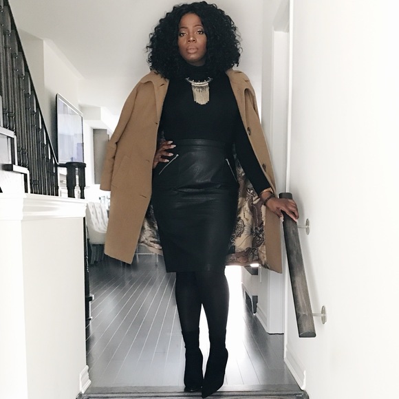 Zara Black Faux Leather Skirt - Picture 2 of 4